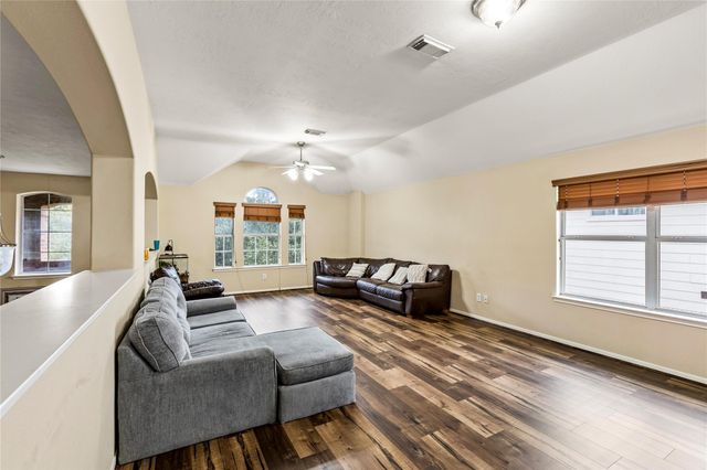 7519 Summer Shore Drive, Rosenberg, TX 77469