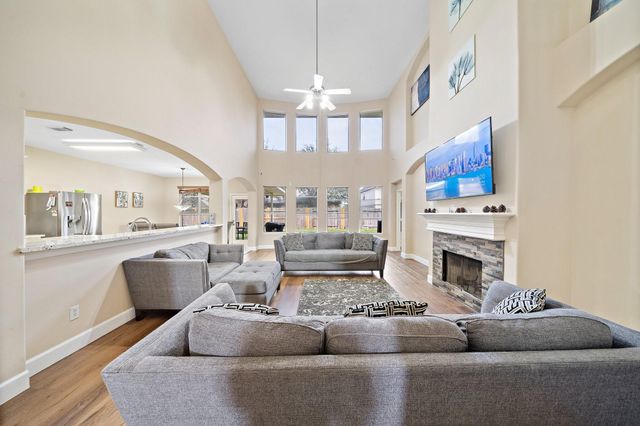 7519 Summer Shore Drive, Rosenberg, TX 77469