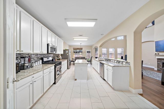 7519 Summer Shore Drive, Rosenberg, TX 77469