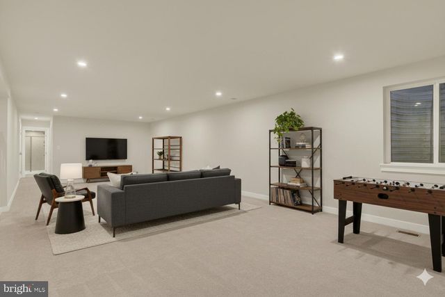 3973 SECRETARIAT ST, Harrisburg, PA 17112