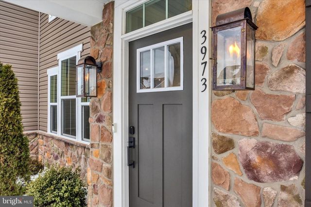 3973 SECRETARIAT ST, Harrisburg, PA 17112