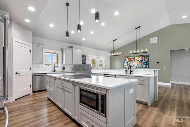 2288 Eaton Pl, Twin Falls, ID 83301