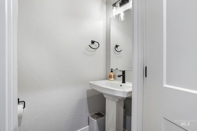 2288 Eaton Pl, Twin Falls, ID 83301
