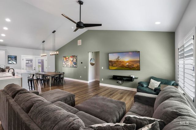 2288 Eaton Pl, Twin Falls, ID 83301