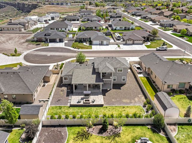 2288 Eaton Pl, Twin Falls, ID 83301