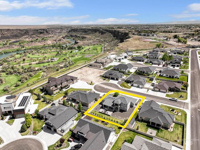 2288 Eaton Pl, Twin Falls, ID 83301