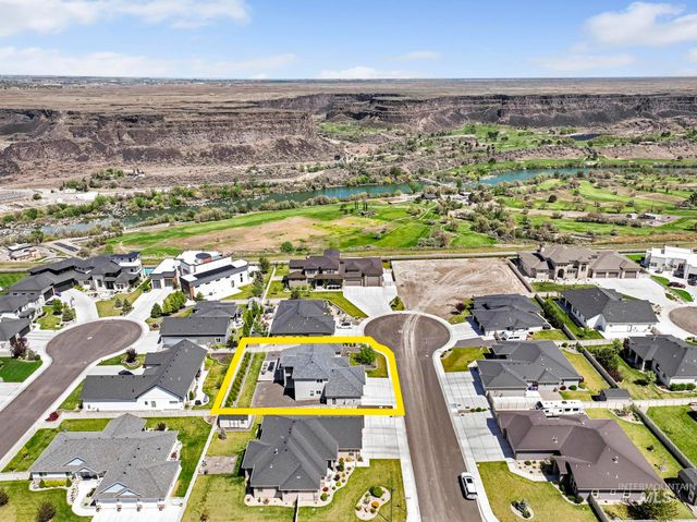2288 Eaton Pl, Twin Falls, ID 83301