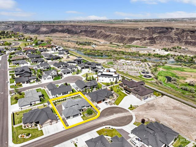 2288 Eaton Pl, Twin Falls, ID 83301