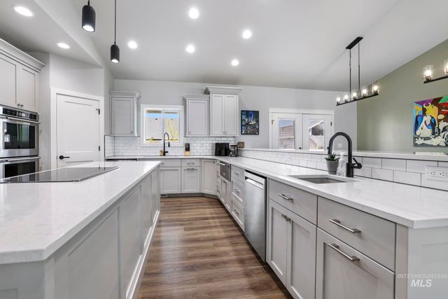 2288 Eaton Pl, Twin Falls, ID 83301