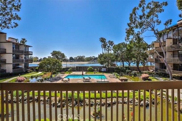 5322 Marina Pacifica, Long Beach, CA 90803