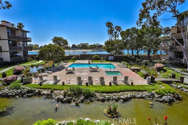 5322 Marina Pacifica, Long Beach, CA 90803