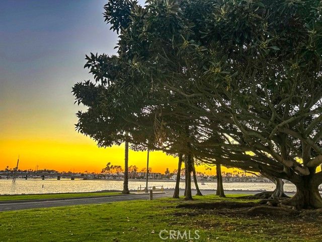 5322 Marina Pacifica, Long Beach, CA 90803