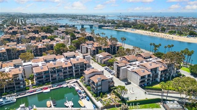 5322 Marina Pacifica, Long Beach, CA 90803