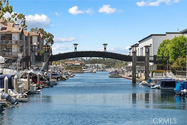 5322 Marina Pacifica, Long Beach, CA 90803