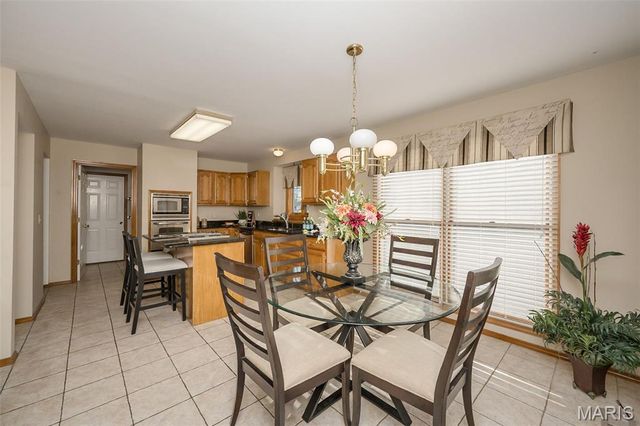 1324 Riverdale Circle, Chesterfield, MO 63005