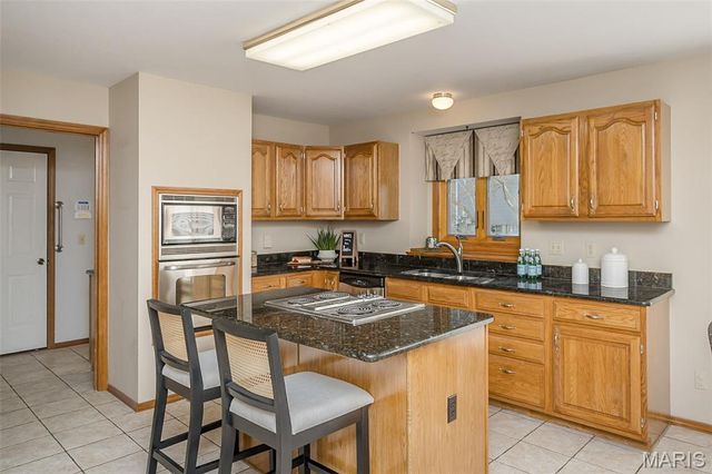 1324 Riverdale Circle, Chesterfield, MO 63005