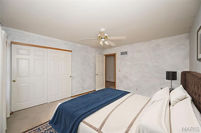 1324 Riverdale Circle, Chesterfield, MO 63005