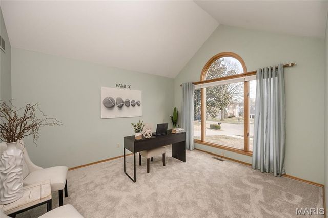 1324 Riverdale Circle, Chesterfield, MO 63005