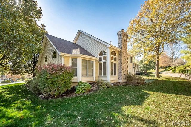 1324 Riverdale Circle, Chesterfield, MO 63005