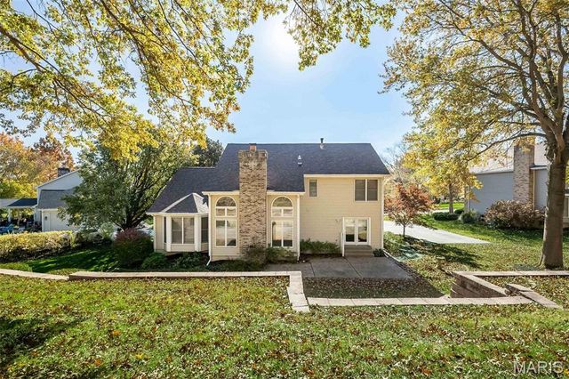 1324 Riverdale Circle, Chesterfield, MO 63005