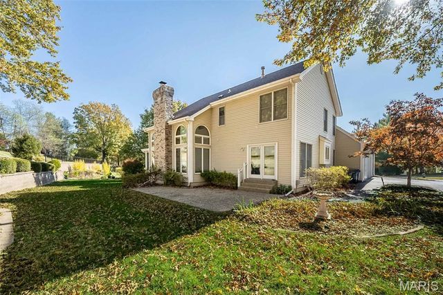 1324 Riverdale Circle, Chesterfield, MO 63005