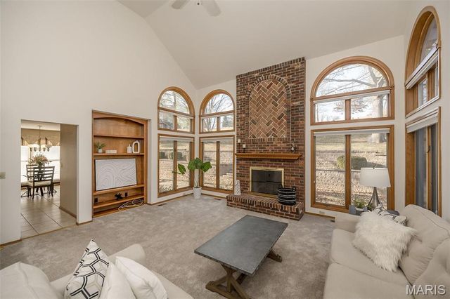 1324 Riverdale Circle, Chesterfield, MO 63005