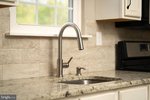 15 TRELLIS WAY, Robbinsville, NJ 08691