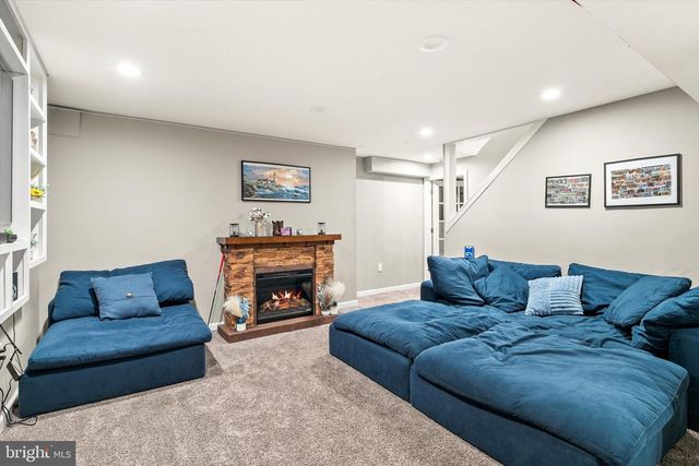 15 TRELLIS WAY, Robbinsville, NJ 08691