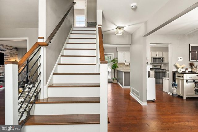 15 TRELLIS WAY, Robbinsville, NJ 08691