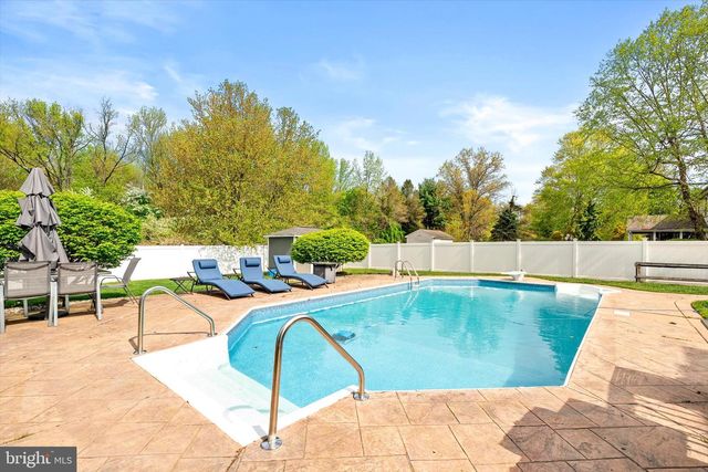 15 TRELLIS WAY, Robbinsville, NJ 08691