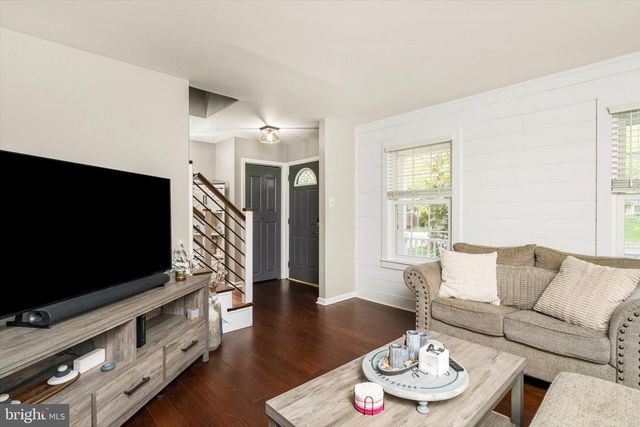 15 TRELLIS WAY, Robbinsville, NJ 08691