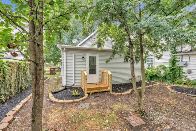 909 W Market Street, Bluffton, IN 46714