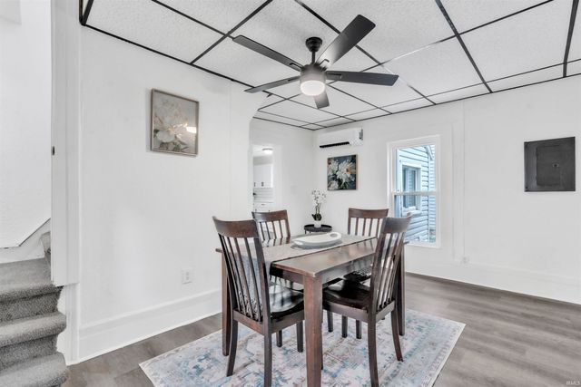 909 W Market Street, Bluffton, IN 46714
