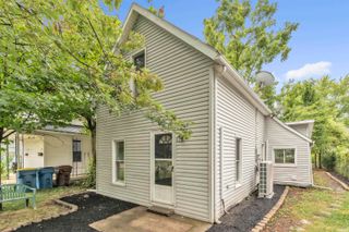 909 W Market Street, Bluffton, IN 46714