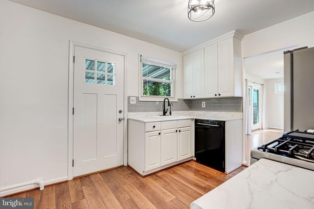 5924 CAUBA CT, Alexandria, VA 22310