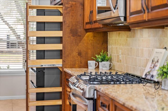 19703 Holly Walk, Spring, TX 77388