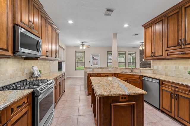 19703 Holly Walk, Spring, TX 77388