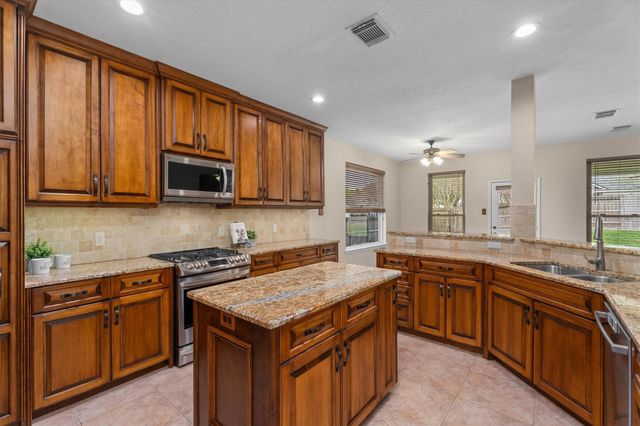 19703 Holly Walk, Spring, TX 77388