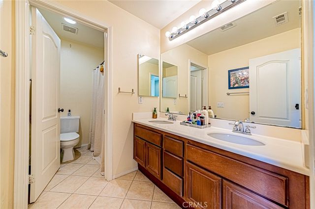 25387 Playa Serena, Valencia, CA 91381