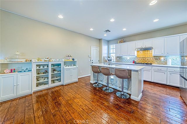 25387 Playa Serena, Valencia, CA 91381