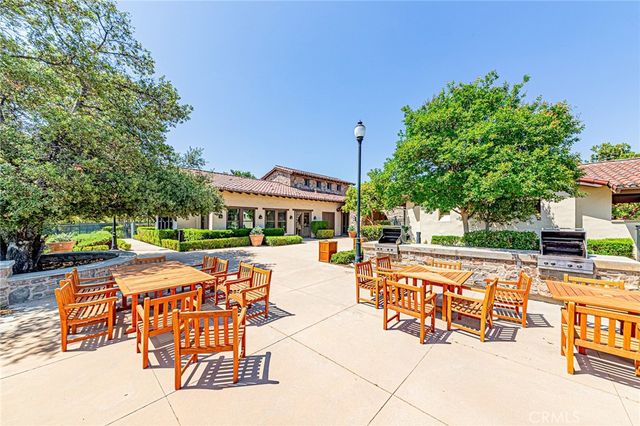 25387 Playa Serena, Valencia, CA 91381