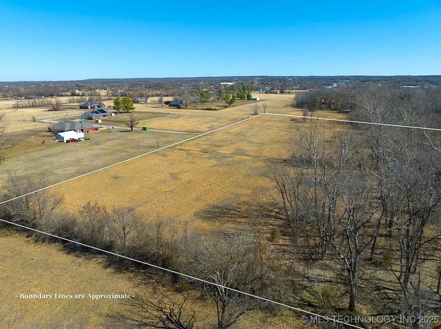 Orange Street, Locust Grove, OK 74352