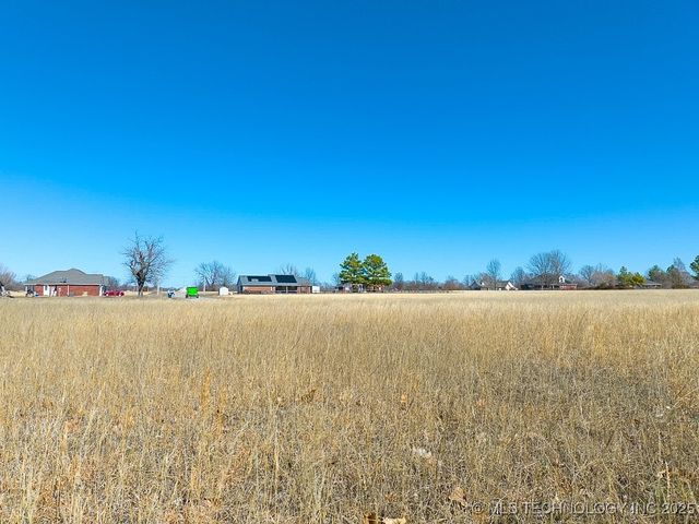 Orange Street, Locust Grove, OK 74352