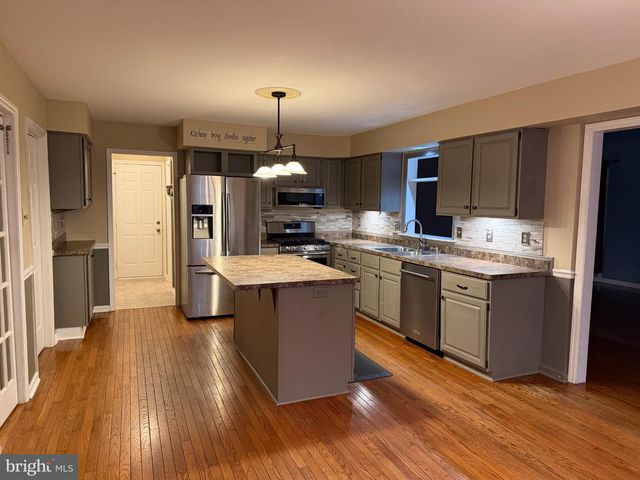 119 CONSTITUTION AVE, Reading, PA 19606