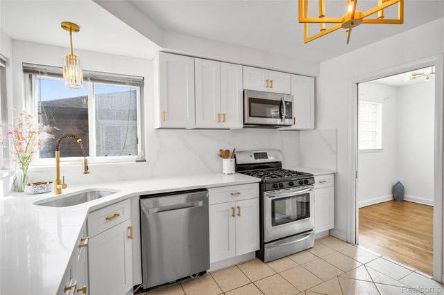 4971 Julius Boulevard, Westland, MI 48186