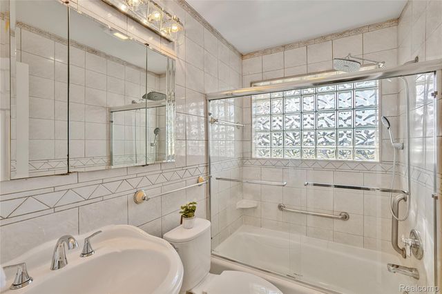 4971 Julius Boulevard, Westland, MI 48186