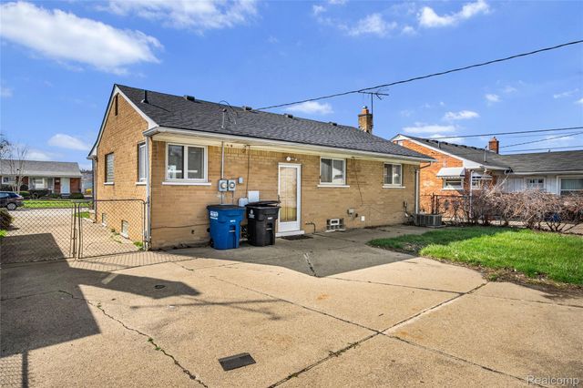 4971 Julius Boulevard, Westland, MI 48186