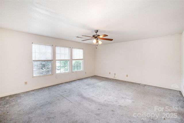 12937 Silvaire Farm Road, Charlotte, NC 28278