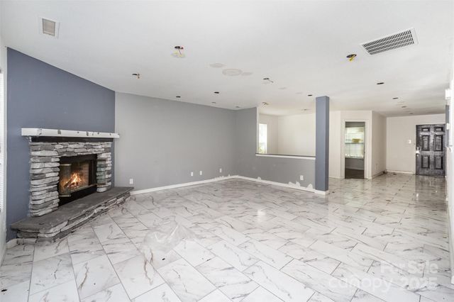 12937 Silvaire Farm Road, Charlotte, NC 28278