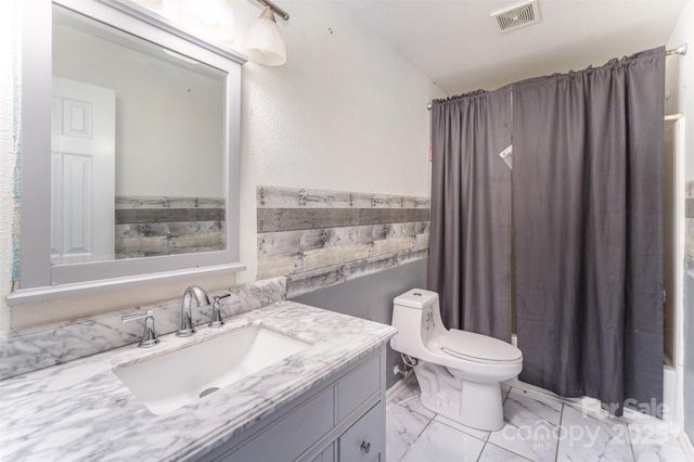 12937 Silvaire Farm Road, Charlotte, NC 28278